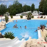 Κάμπινγκ Phare Ouest 3*