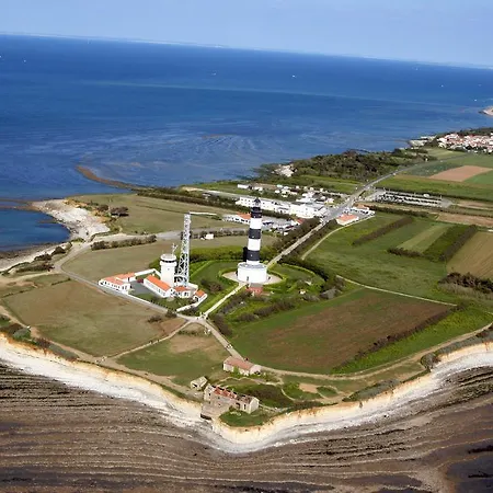 Phare Ouest 3*