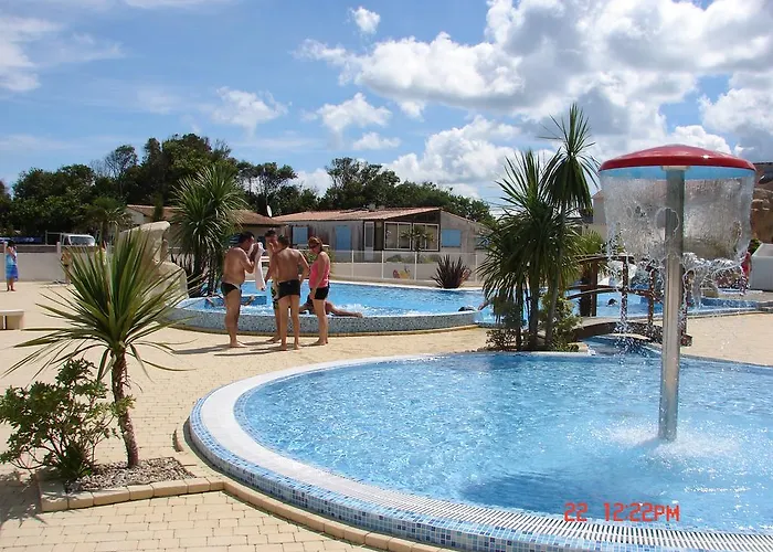 Phare Ouest Camping Saint-Denis-dʼOléron